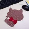 Tapis de souris chaton au nœud papillon en matière feutrine couleur marron